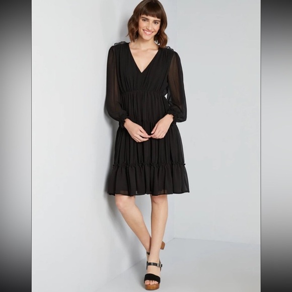 Mod cloth cheer for tiers black sheer ruffled women’s size 0 dress NWOT - Picture 1 of 7